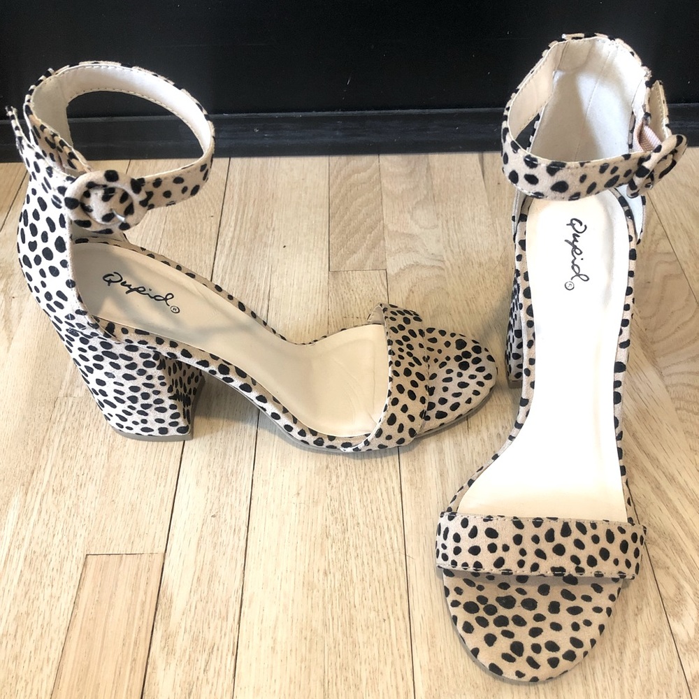 SOLD Spotted Chunky Sandals